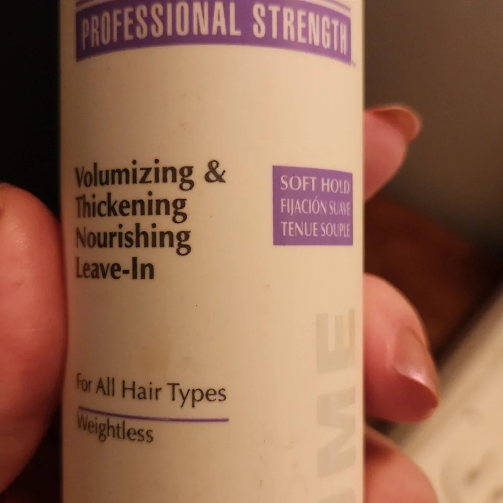NEW Bosley Volumizing & Thickening Leave In. New